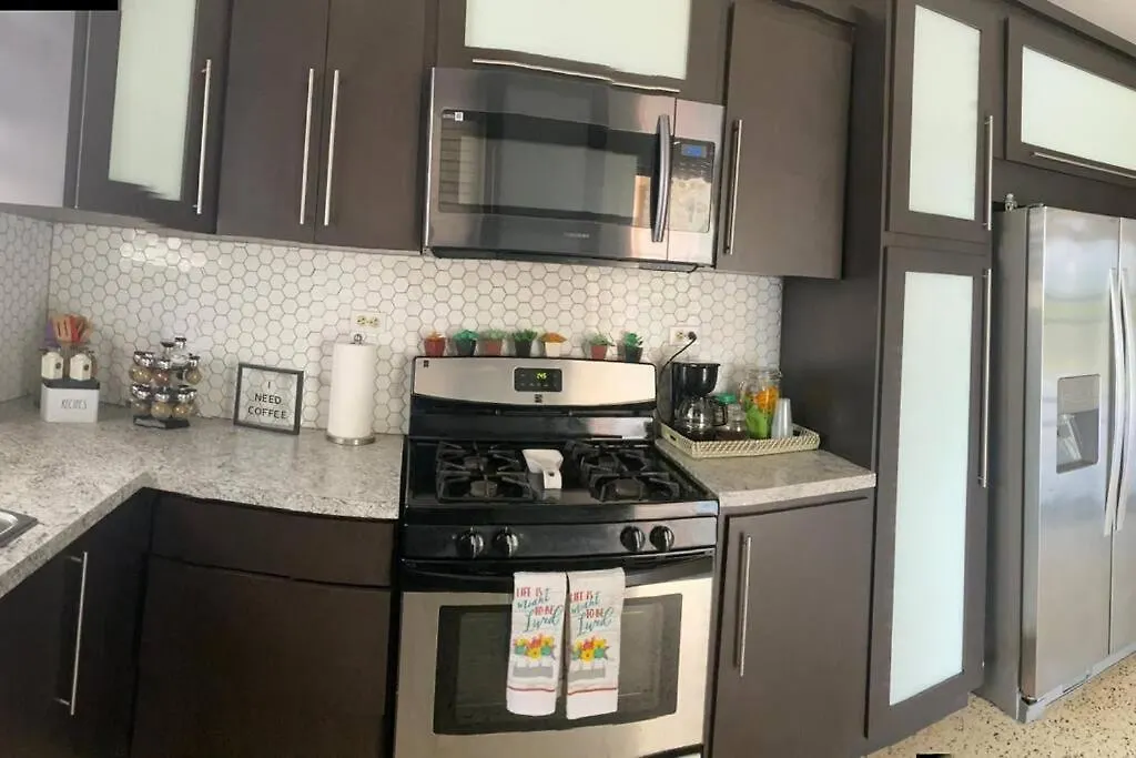 Marie Guest House Camuy Ferienhaus