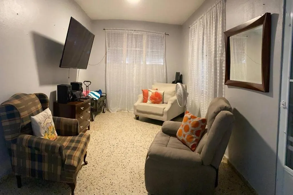 Ferienhaus Marie Guest House Camuy